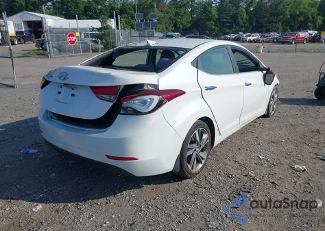 2016 Hyundai Elantra Limited z USA, uszkodzony, nr VIN 5NPDH4AE4GH654766